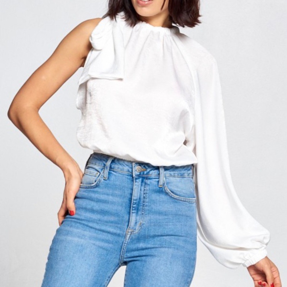 Pretty One shoulder Blouse